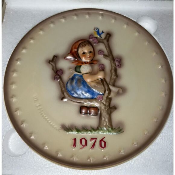 Goebel M.J. Hummel 1976 Annual Plate - Picture 1 of 12